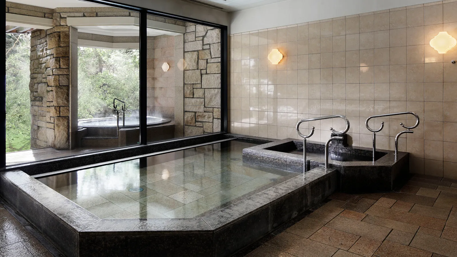 ナチュラルハーブ&アロマ アロマハウス｜施設のご案内｜グランド