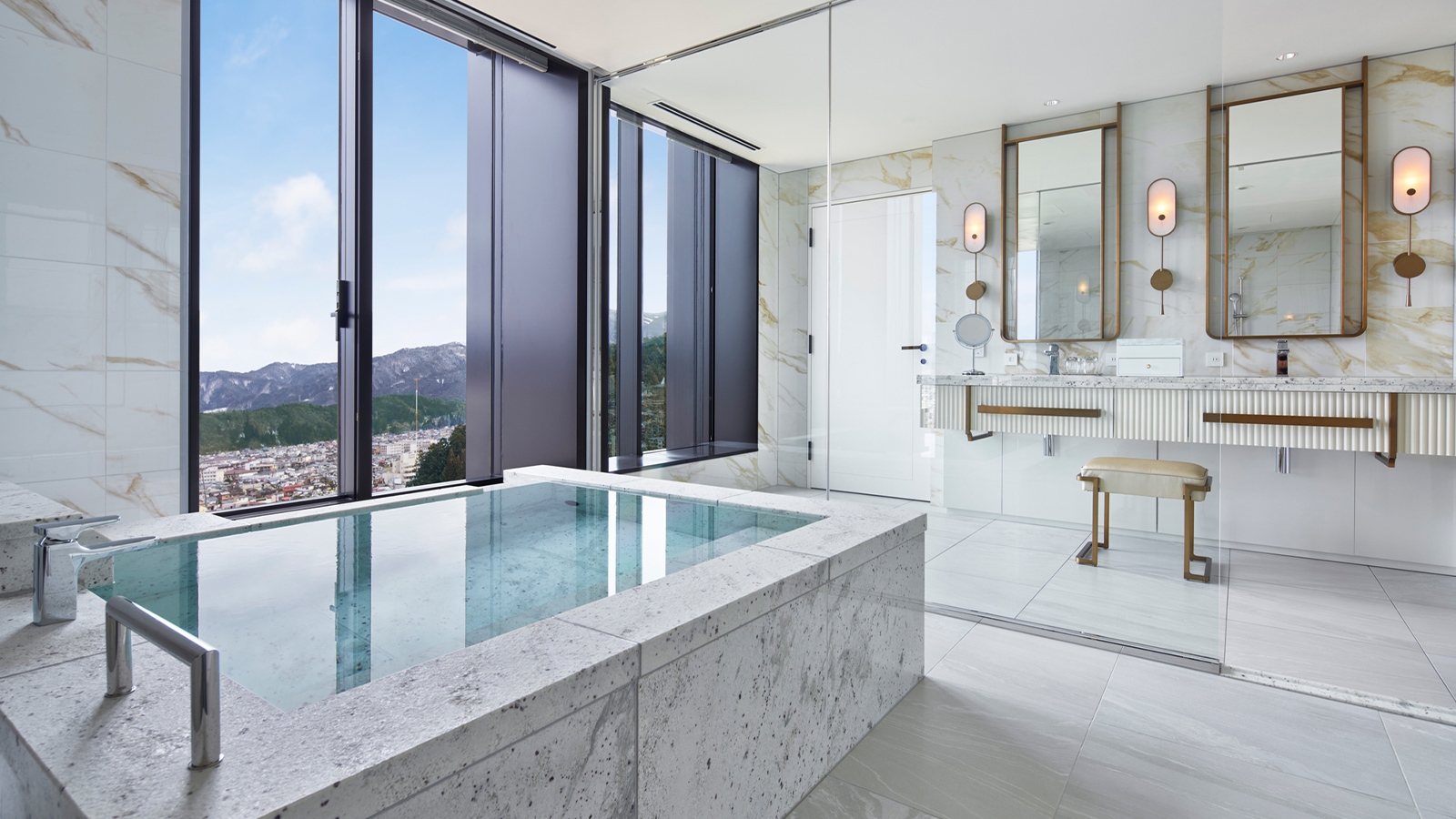 ✨ルネ ロイヤルスイートコート　size38 三上悠亜 ベルト付きファーカラーミドル丈コート[ze837] | レディース