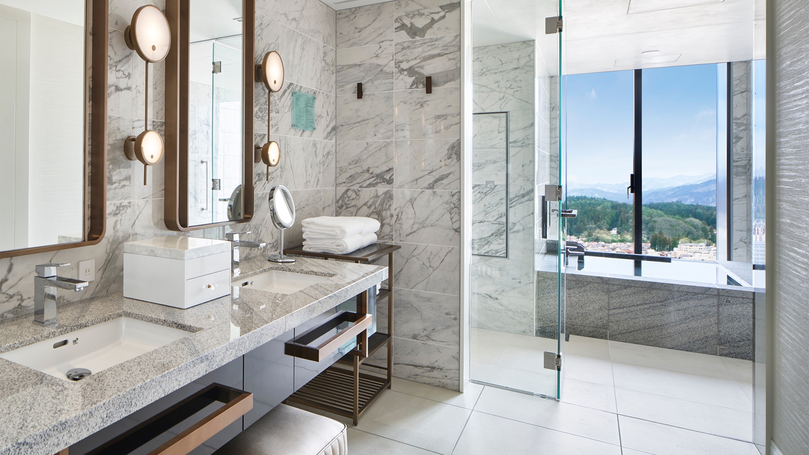 ラグジュアリースイート｜客室｜サンクチュアリコート高山｜ホテル