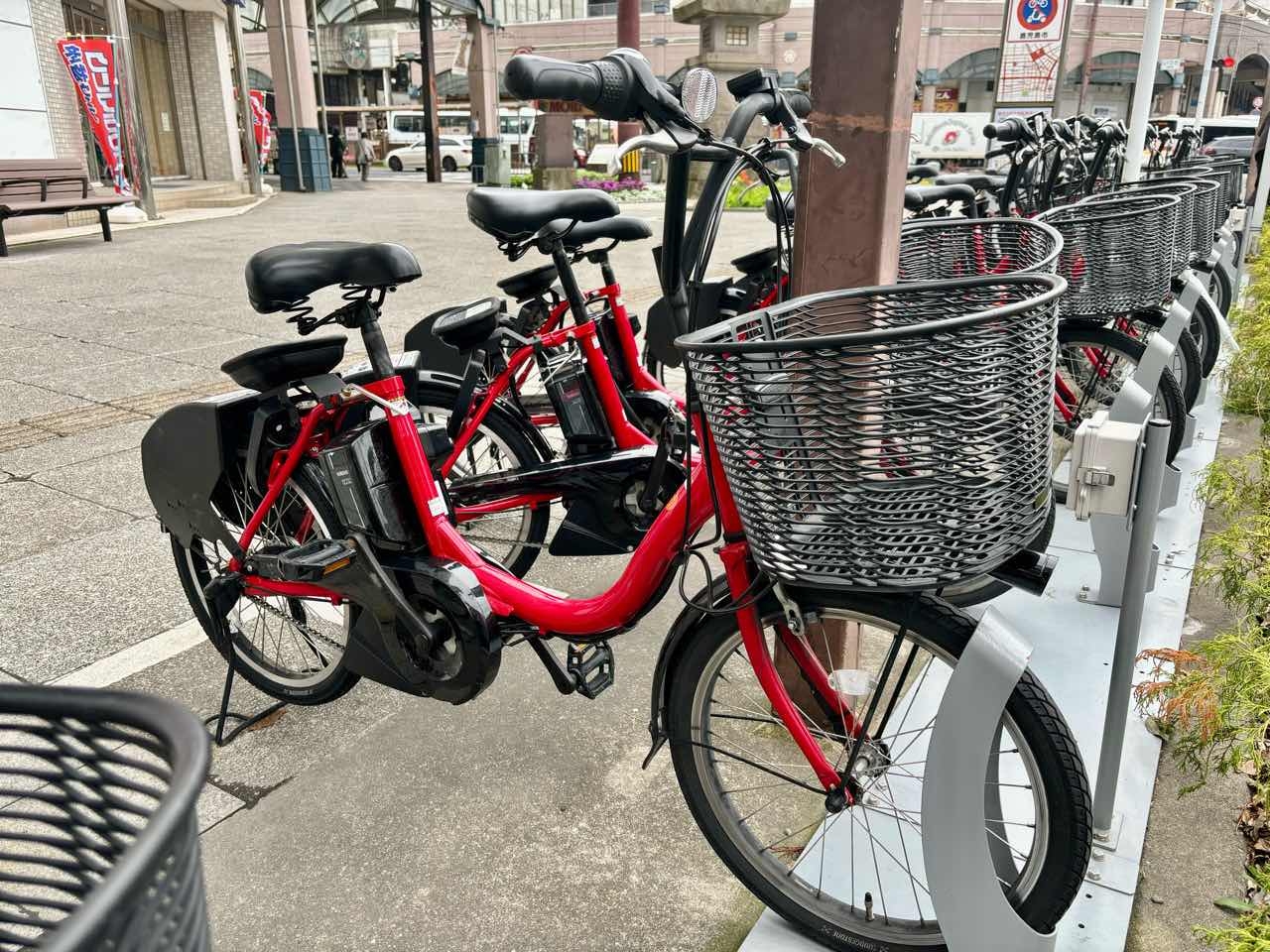 【リサイクルショップどりーむ鹿大前店】No.1116　自転車　20インチ　赤色　カゴ付き　6段変速ギア付き　ライト付き リサイクルショップどりーむ鹿大前店No.300自転車27インチエコチャリ