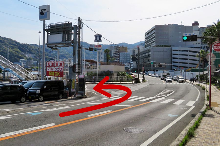 ホテル隣接駐車場への道順