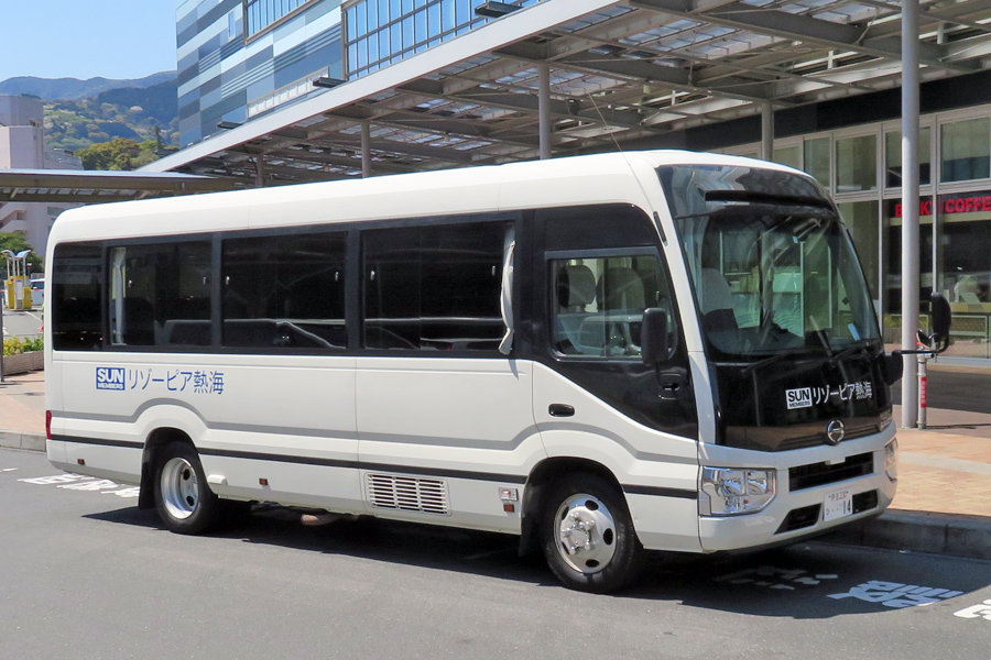 シャトルバス